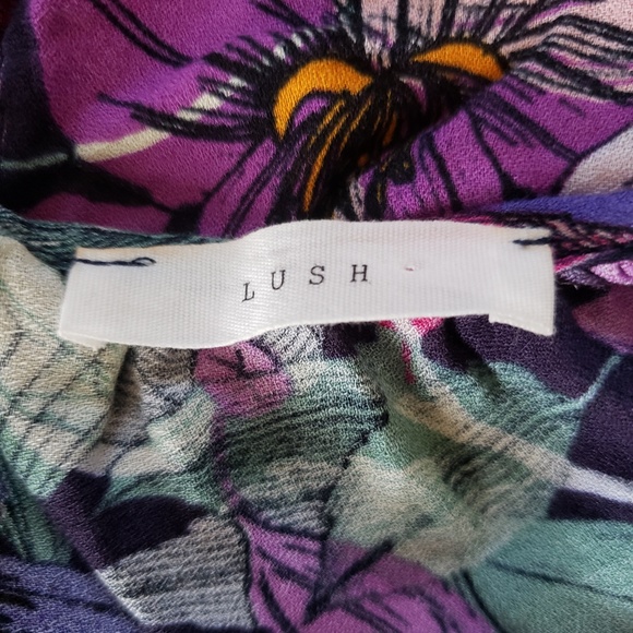 Lush Floral Flowy Halter Top Sz XS Purple NWOT - Picture 5 of 8